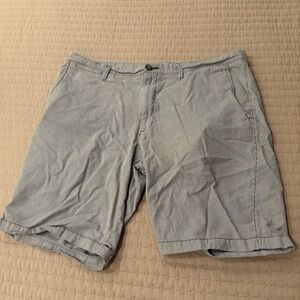 Goodfellow & Co Men's Gray Striped Flat Front Shorts